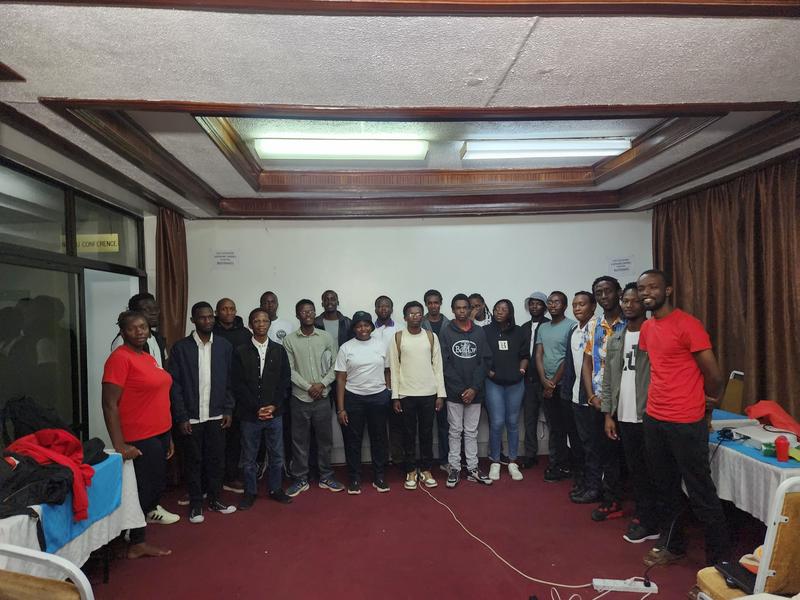 May-meetup-group-photo.jpg